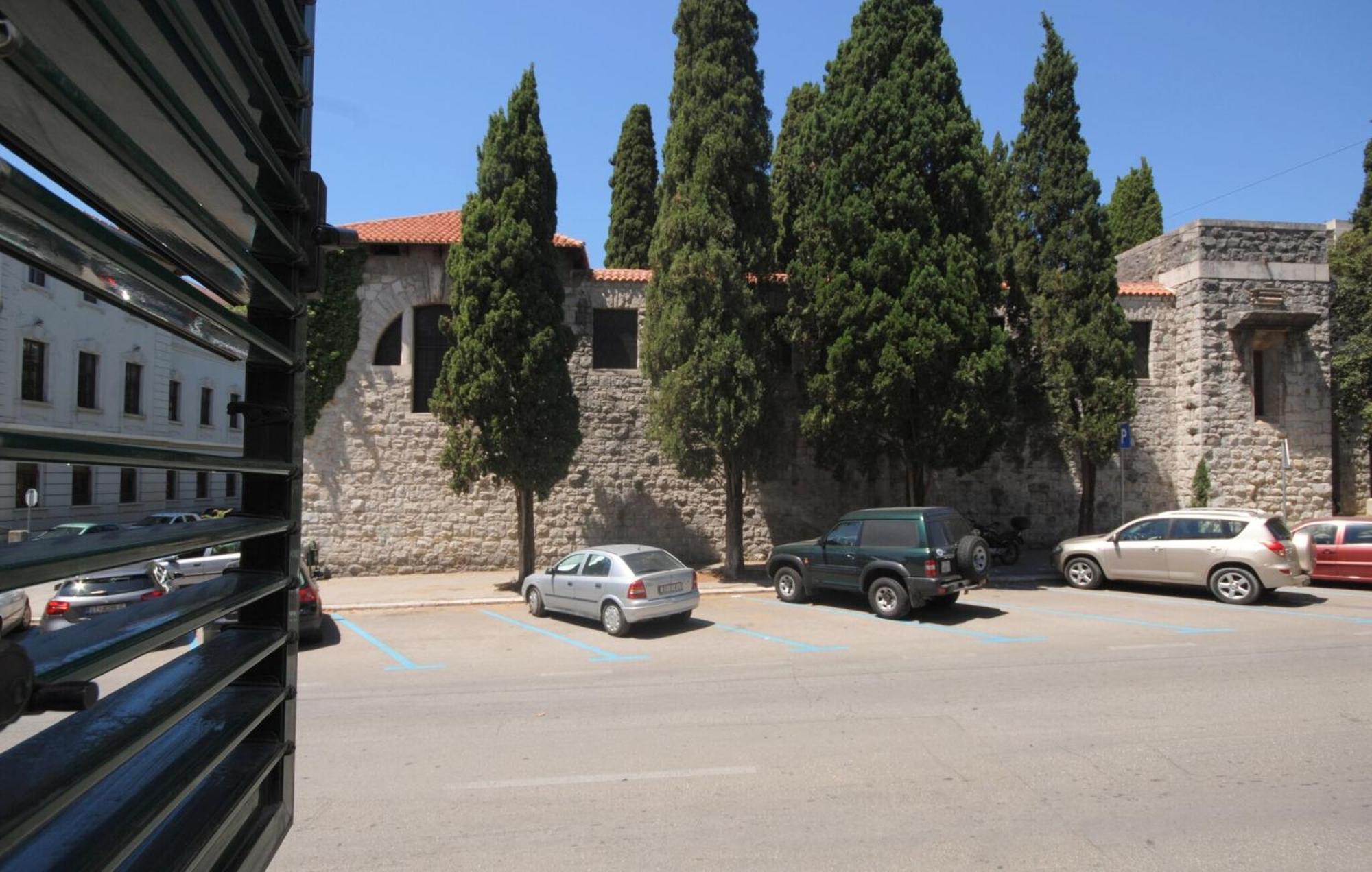 Apartment Gallery Split Luaran gambar